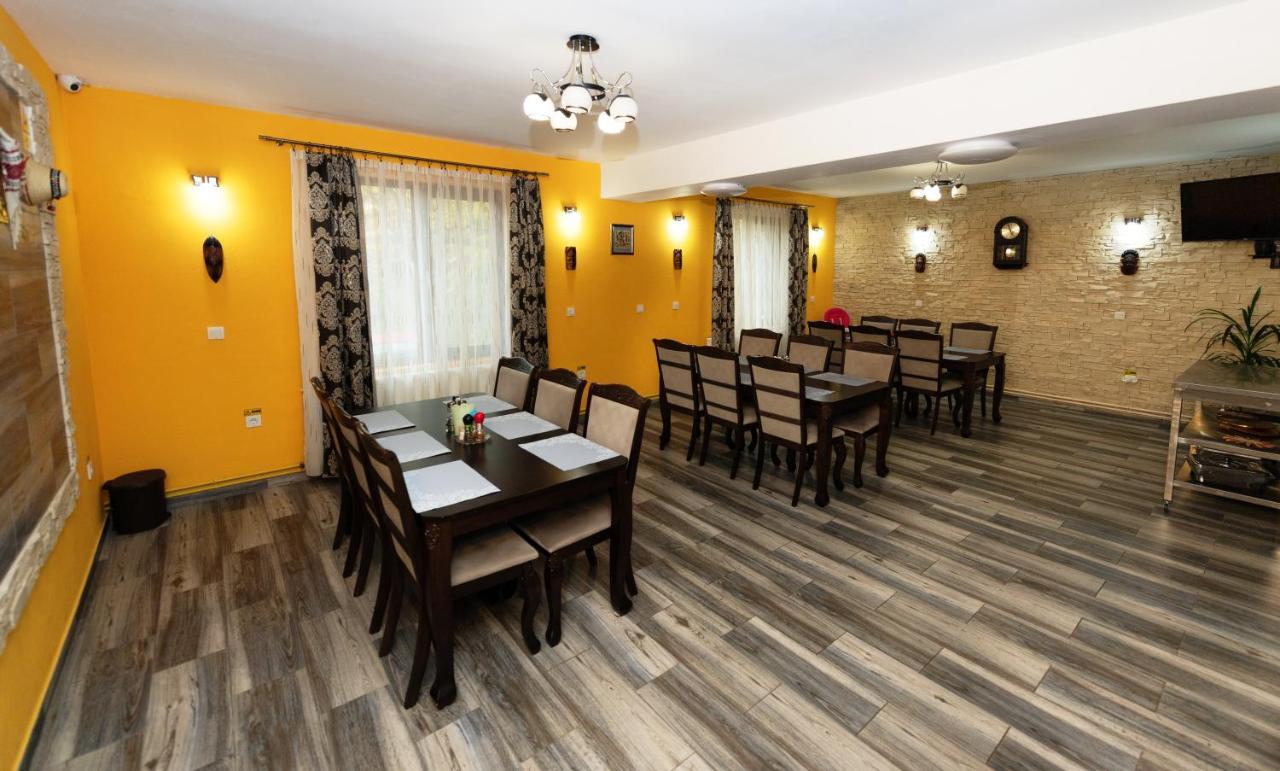 Stejarul Lui Andrei Hotel Izvoarele  ภายนอก รูปภาพ