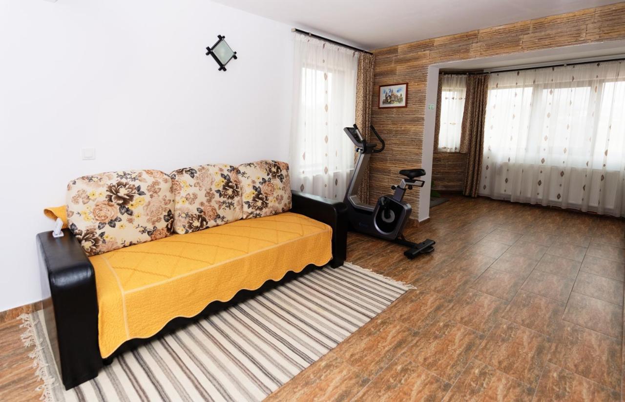 Stejarul Lui Andrei Hotel Izvoarele  ภายนอก รูปภาพ