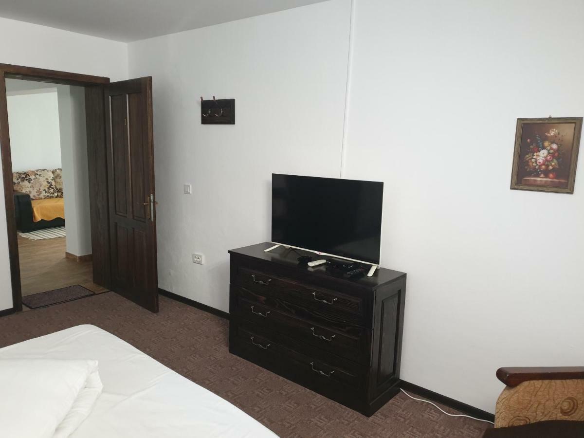 Stejarul Lui Andrei Hotel Izvoarele  ภายนอก รูปภาพ